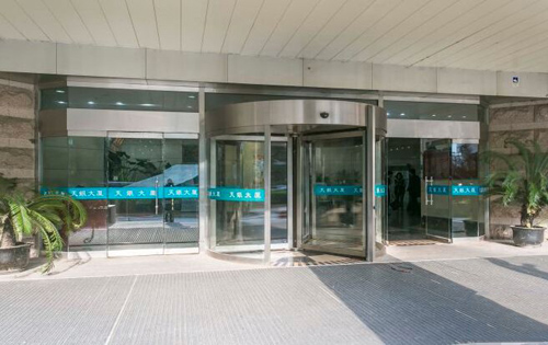 天银大厦旋转门